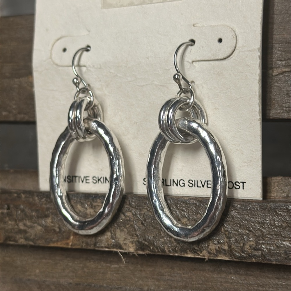 Dillards Sterling silver brand new oval rings drop connecting circle earring